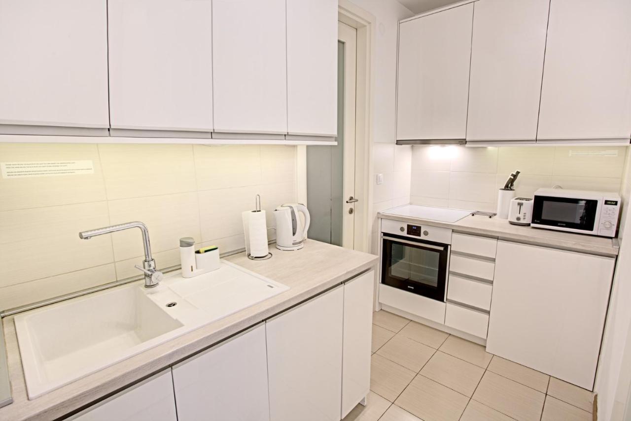 Belville Luxury Apartment เบลเกรด ภายนอก รูปภาพ